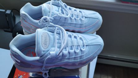 New Retro Air Max Women's Size 6.5. Baby Blue And Pink With Pattern Leather
