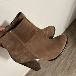 Andrea Women’s Ankle Boots