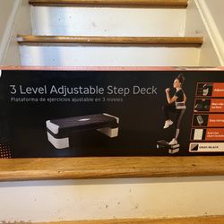 3-Level Aerobic Step Deck , Adjustable to 4"-6"-8" Heights, Black/Gray 