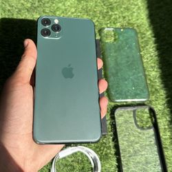 iPhone 11 Pro Max 64GB Green Mint Condition!