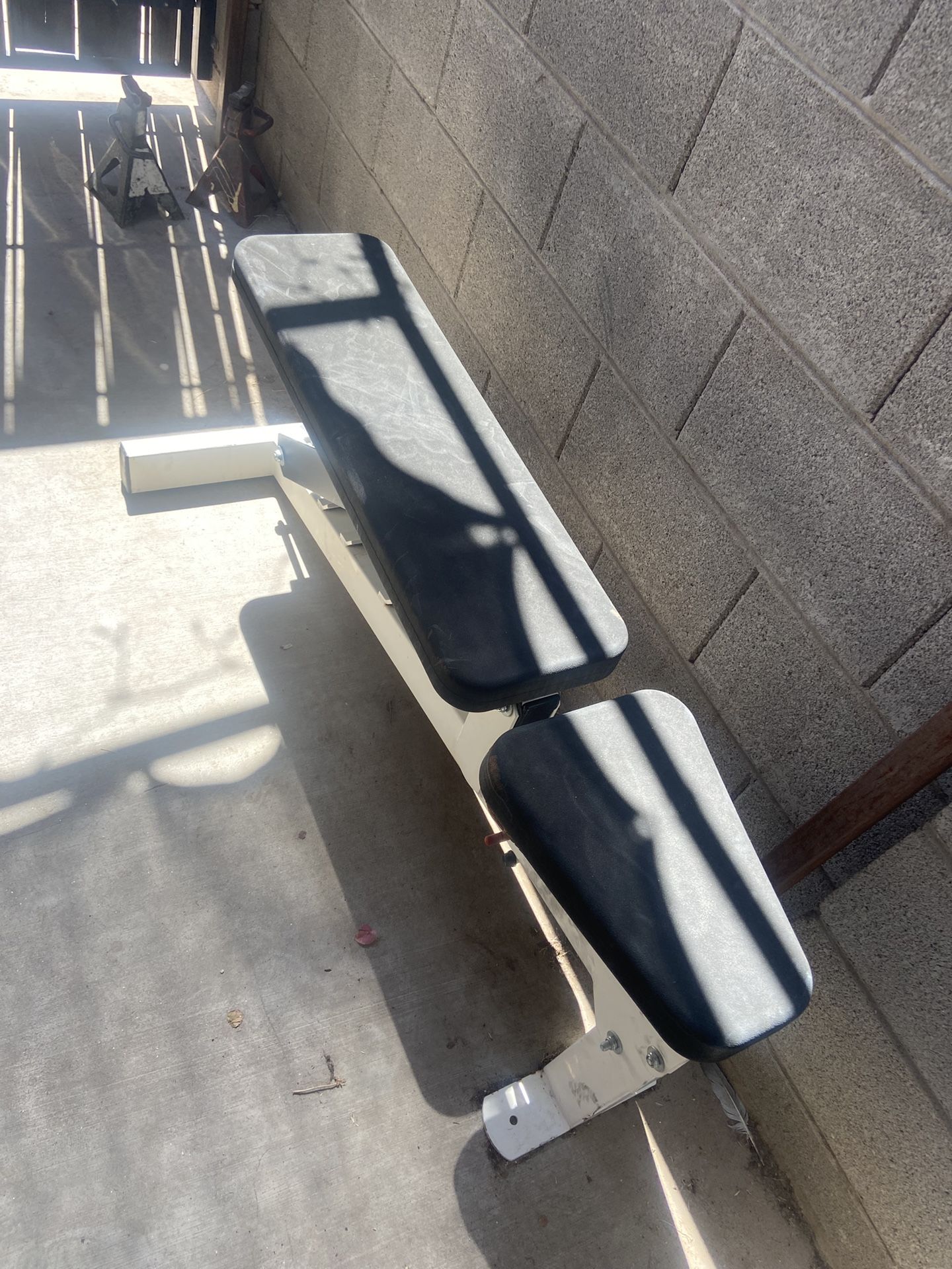 Incline/ Flat Weight Bench 