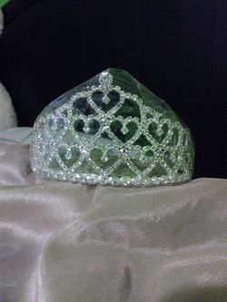 Brand new rhinestone tiara