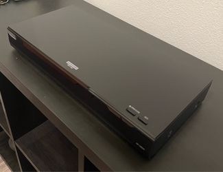 Panasonic DP-UB820-K 4K UHD Blu-ray Player Dolby Vision HDR10+