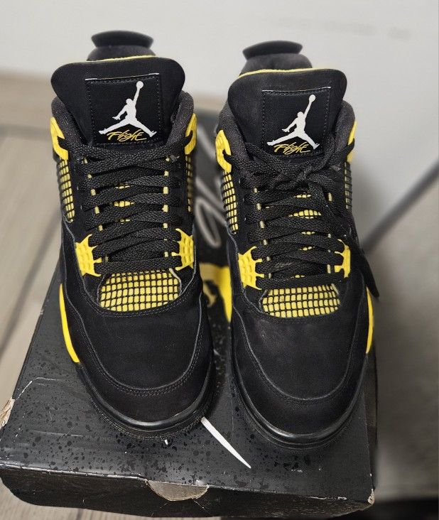 Air Jordan Yellow Thunder 4's (Brand New)