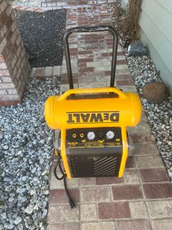 BRAND NEW DEWALT COMPRESSOR