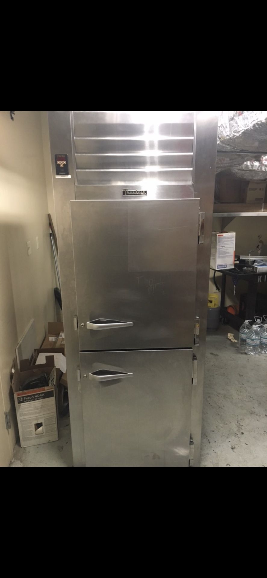 Commercial reach-in fridge