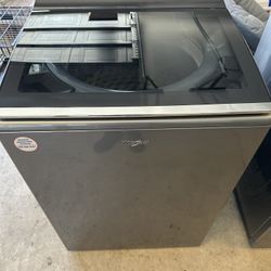 Whirlpool Washer / Gas Dryer