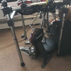 ALESIS Electric Drum Set