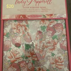 New Pepperell Robe. In Box 