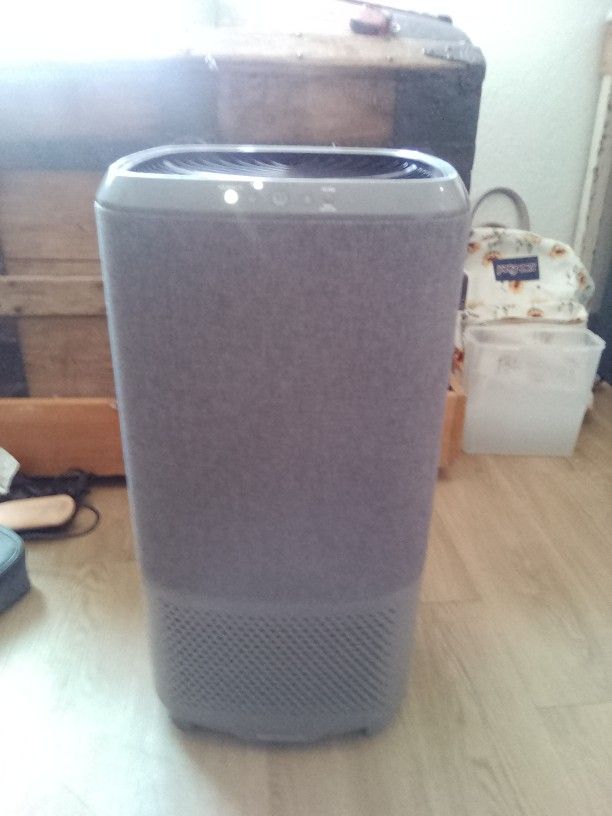 Bissell Console Air Purifier with True HEPA Filter for 280 Cubic Feet BISSEL