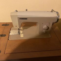 Antique Sewing Machine 