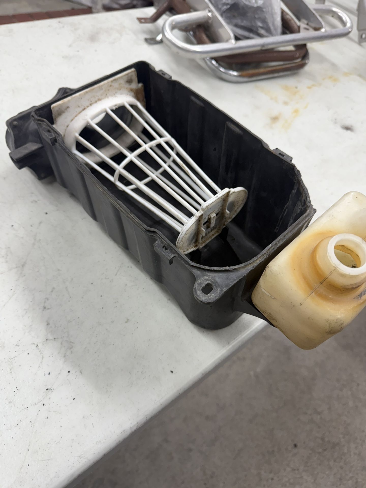 Yamaha banshee Airbox With Filter And Coolant Reservoir