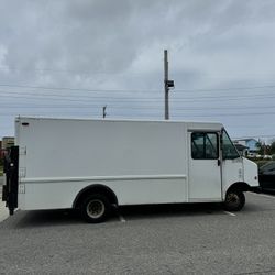 Ford 2002 Step Van