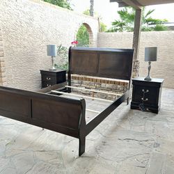 Bedroom Furniture Set 