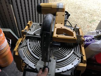 Dewalt 2 in 1 miter saw table saw combo