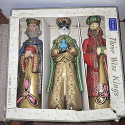 Vintage Christmas Paper Mache Three Wise Men/Magi Figurines 

