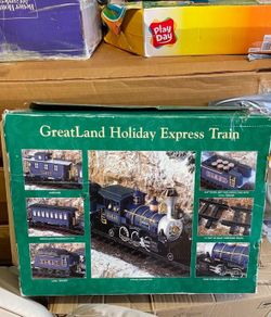 1995 DHC GreatLand Holiday Express Battery Operated Train Set in Original Box 