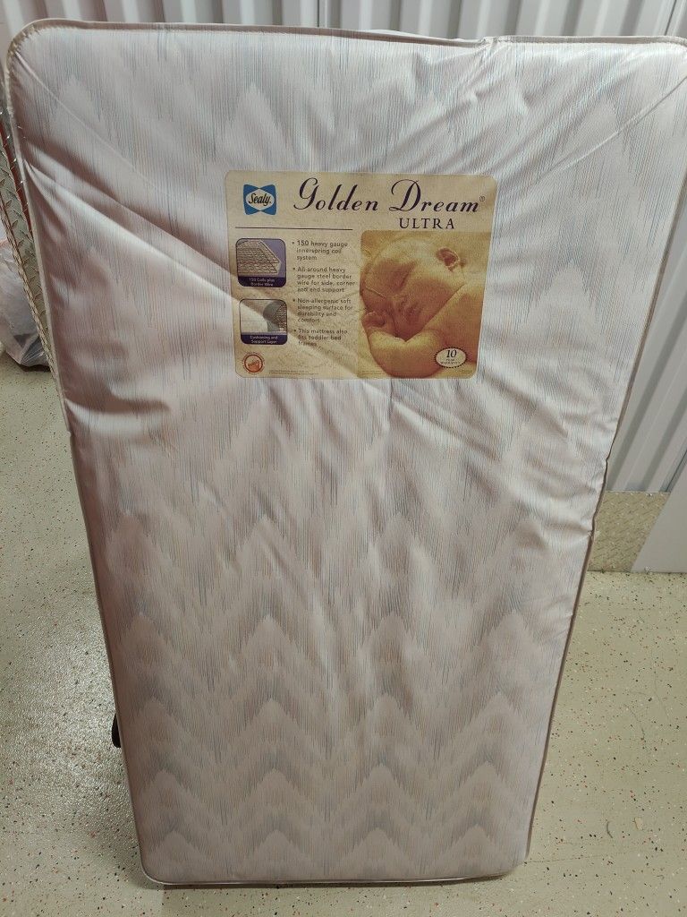 Sealy Baby Mattress With Protector