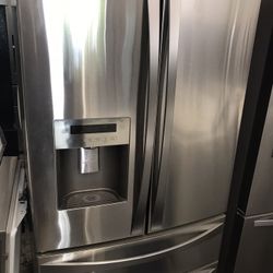 KENMORE STAINLESS STEEL REFRIGERATOR 