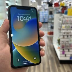 iPhone 11 Unlocked LIKE NEW