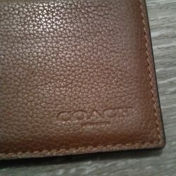 COACH Compact Billfold Walet