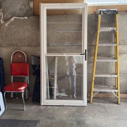 Larson Retractable Screen Storm Door