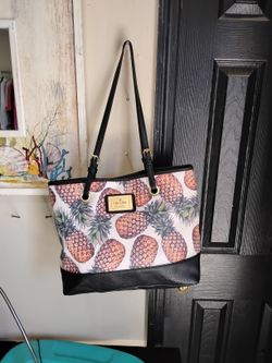 Nicolhiller Women Bag Fairly New great Condition