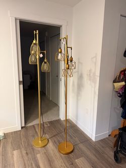 Floor lamps