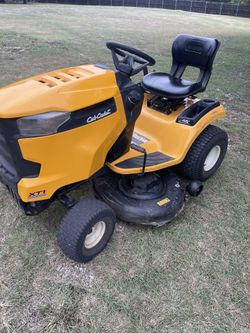 Cub Cadet Riding Lawnmower
