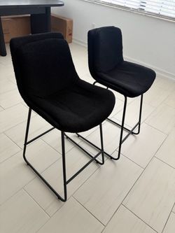 Black Counter height bar stools