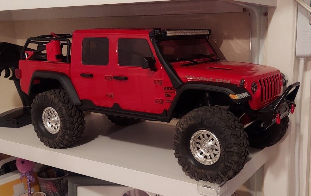 AXIAL SCX10 JEEP GLADIATOR