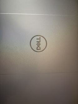 Dell G5 5505 Gaming Laptop (Cracked Screen)