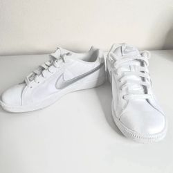 Nike Court Royale Women Athletic & Outdoor Shoes Tennis NEW