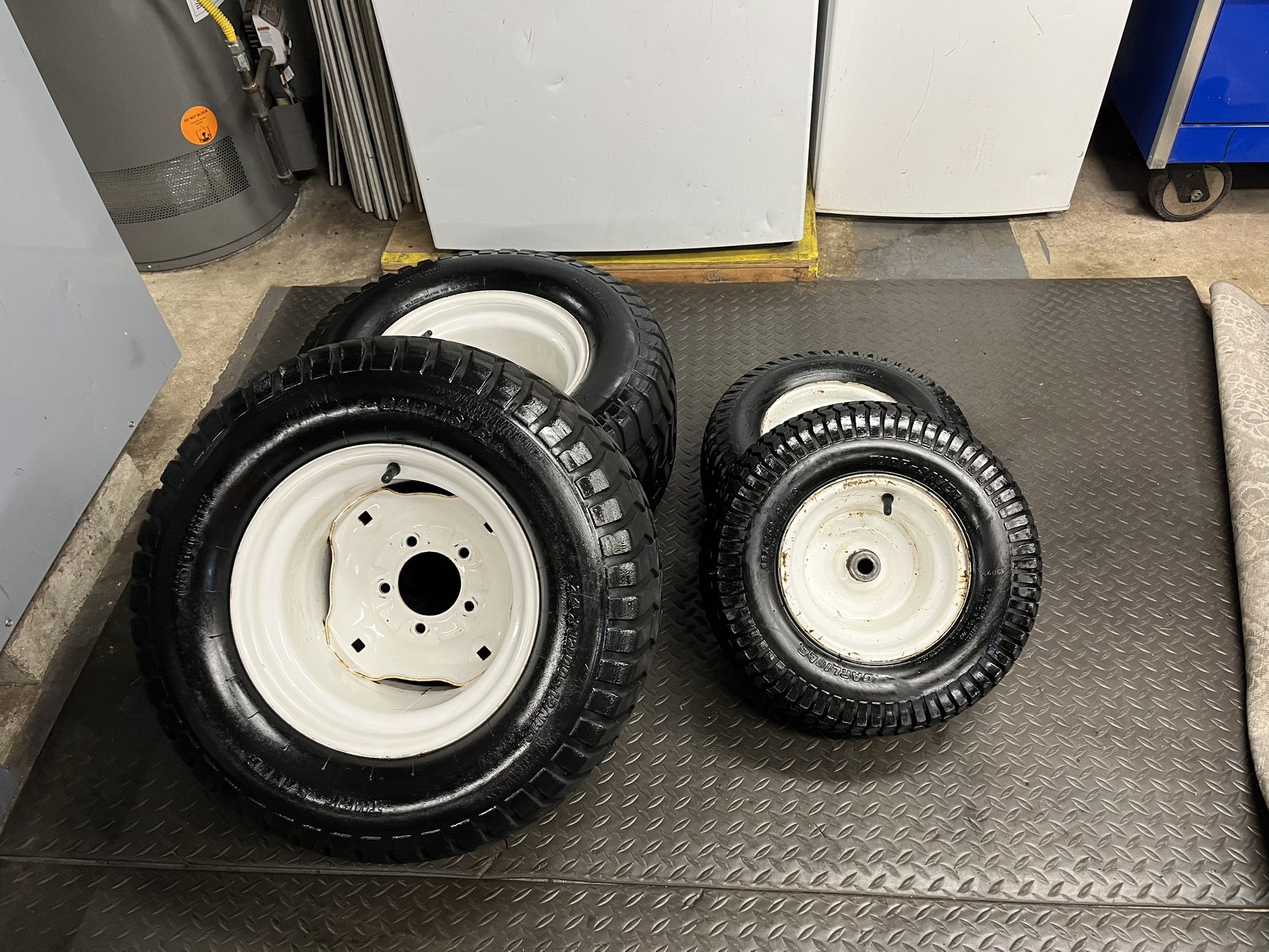 Riding Mower Tires(4)