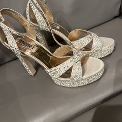 Badgley Mischka Fizzy Ankle Strap Platform Sandal