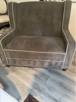 Oversized armchair