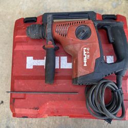 Selling A HILTI  TE-7-C In Good Condition  No drill bits 