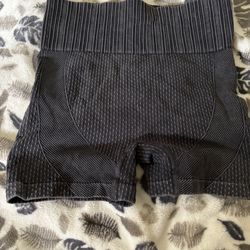 gym shorts 