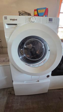 Whirlpool - 4.5 Cu. Ft. High Efficiency Front Load Washer with Tumble Fresh Option