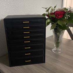 Black/Gold Jewelry Box