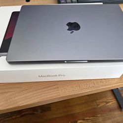 Apple MacBook Pro 14inch M2 pro