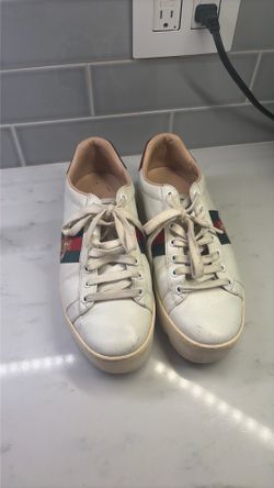 Gucci SHOES 8.5-9 used as is .