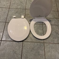 TOILET SEAT COVER ( NEW) ROUND 