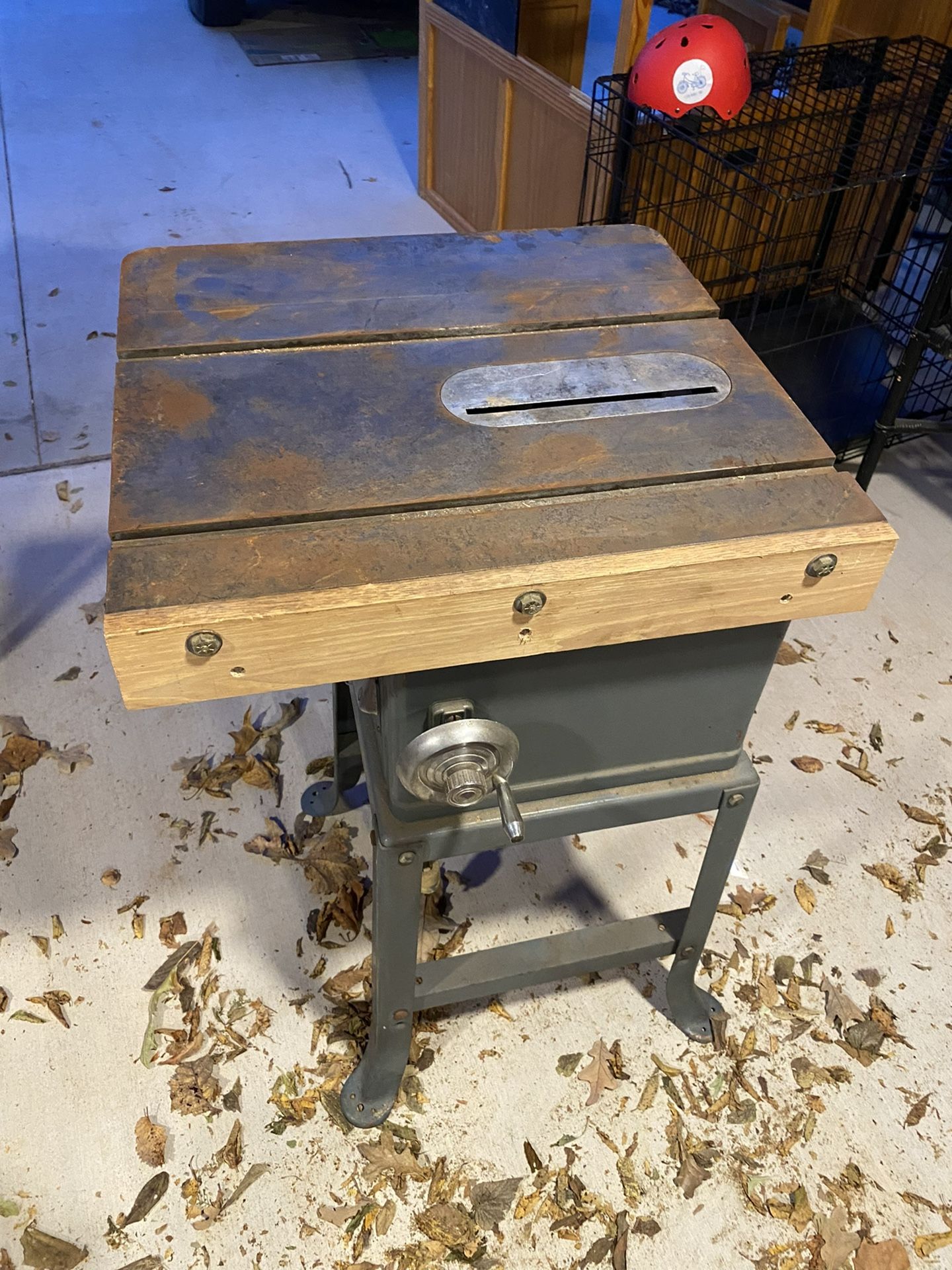 Delta 9” Inch Table Saw