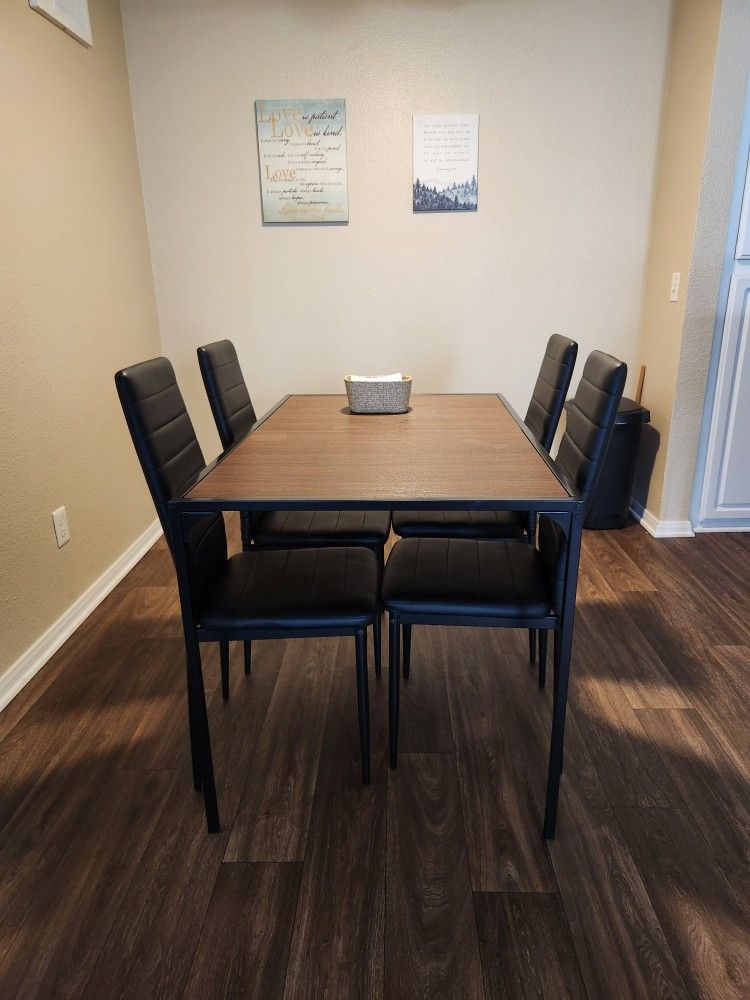 Wood Rectangle Dining Table With Chairs