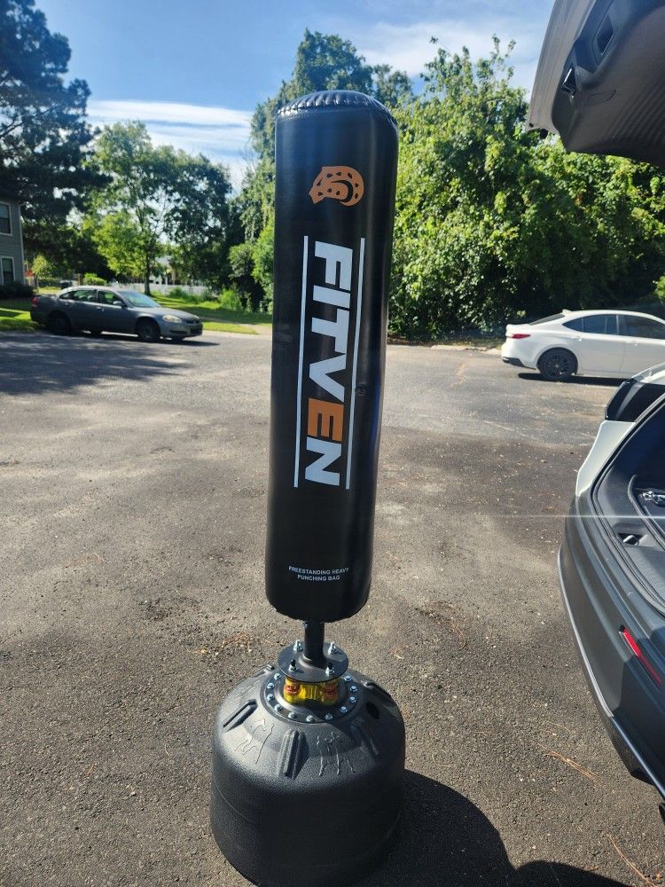 FITVEN punching Bag. (Pending)