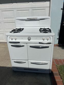 Wedgewood working stove from 1950’s (36” W