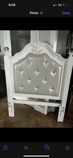 Twin Princess Beds with Boxsprings ! 