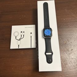 Apple Watch Series 5 40mm Excellent 