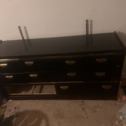 Dresser And Mirror 